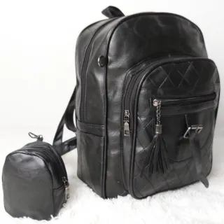 Bolsa Feminina de Couro Mochila - Preta