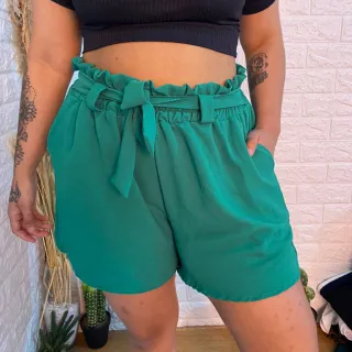 Shorts Plus Size Feminino Soltinho com Laço - Elegância e Conforto - Verde