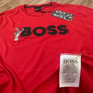 Camiseta Bordada Algodão Peruano Masculina Com Elastano - Vermelho