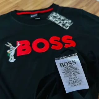 Camiseta Bordada Algodão Peruano Masculina Com Elastano - Vermelho