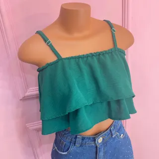 Moda Feminina 2023: Cropped com Camadas de Babados, Alça Gringa - Verde Militar (Air Flow)