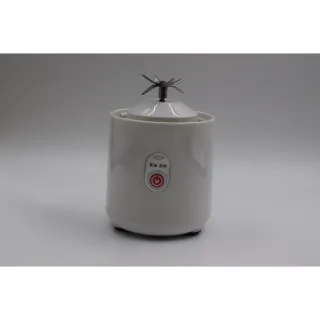 Copo Liquidificador Portátil Mini 500ml - Espremedor Elétrico 6 Facas - Branco