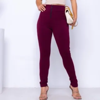 Legging Feminina Modeladora em Alto Relevo com Zíper - Calça Canelada 3D - Vinho