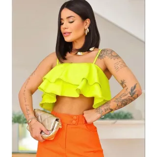 Moda Feminina 2023: Cropped com Camadas de Babados, Alça Gringa - Verde Militar (Air Flow)