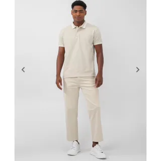 Perfuros bege em camisa polo masculina | Original - M