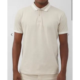 Perfuros bege em camisa polo masculina | Original - M
