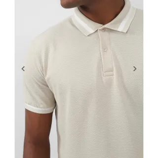 Perfuros bege em camisa polo masculina | Original - M