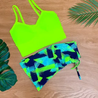 Conjunto Fitness Feminino Estampado - Cropped Top com Bojo e Short de Cordinha Regulagem - Estampa 2