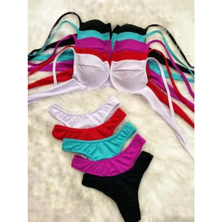 Moda Verão Biquíni Feminino Canelado Meia Taça com Aro e Bojo - Branco