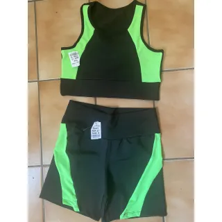 Conjunto Fitness Short e Top de Treino sem Decote - Roupa Academia - Azul Claro