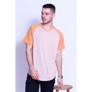 Camiseta Raglan Masculina de Manga Curta com Gola Redonda - CAQUI/CARAMELO