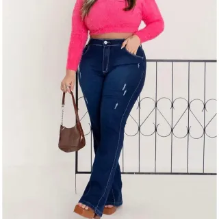 Plus Size Calça Jeans Flare Boca de Sino - 52