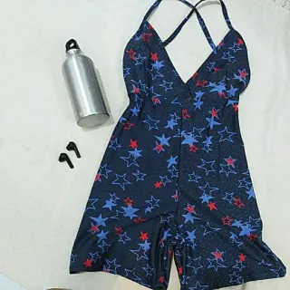 Alça fina macacão empina bumbum - Raryel - Delicado