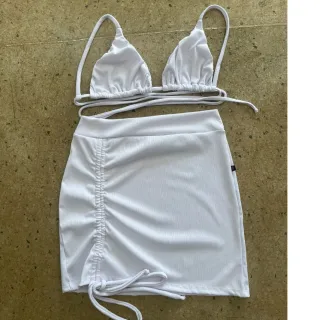 Biquíni Cortininha Feminino Conjunto Gringa - Saia De Regulagem Frontal - Branco
