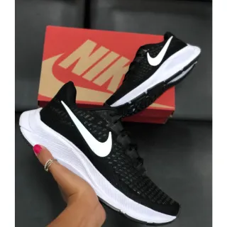 Tênis Pegasus Esportivo Masculino e Feminino para academia - Preto/ Branco