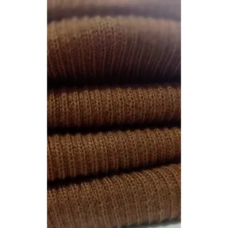 Tendência Blogueira: Saia Midi Tricot Modal com Fenda Lateral - Marsala