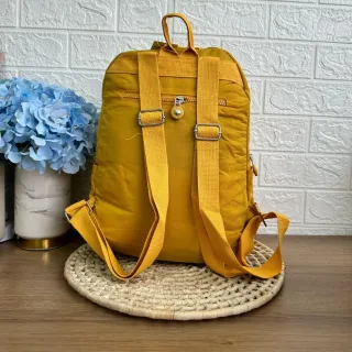 Média mochila feminina casual impermeável em nylon - Preta 102703