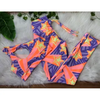 Top com bojo e conjunto de legging com cordinha perfeito para atividades físicas - Borboletas 🦋  top lateral