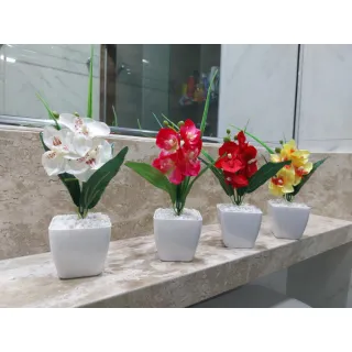 Decoração com Kit de 4 Vasos Artificiais de Flores - Opção 2