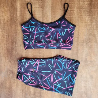 Conjunto de Academia Feminino: Top e Short Fitness - Estampa 05