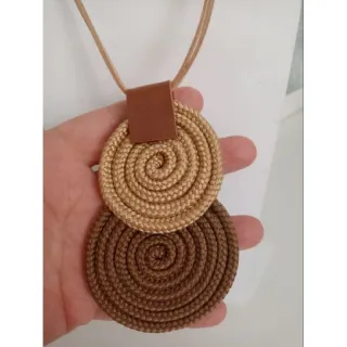 Escolha vários modelos de maxi colar feminino - Preto amêndoa