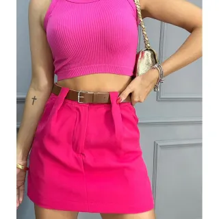 Saia Tendência de Alfaiataria Curta com Cinto de Couro - FUSCIA