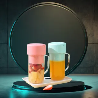 Super Resistente Liquidificador Portátil Recarregável USB 420ml com Canudo 6 Lâminas - SORTIDOS