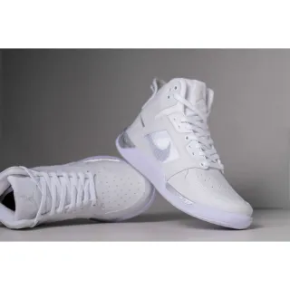 Bota esportiva feminina cano alto Nk - Confortável e resistente - Branco Menta Lavanda