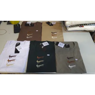 Marca NK Estética Casual Confortável: Camiseta Logo Bordado - Marrom