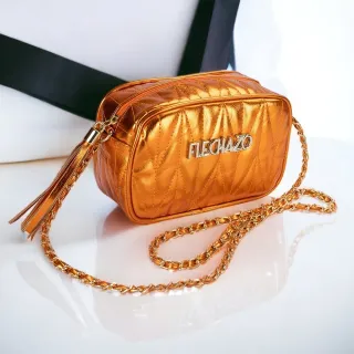 Promoção Verão: Bolsa Transversal Flechazo Metalizada Feminina - Bronze
