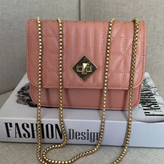 Moda Blogueira: Bolsa Feminina Pequena Festa Balada Alça de Corrente Transversal - DB-426 KHAKI
