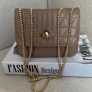 Moda Blogueira: Bolsa Feminina Pequena Festa Balada Alça de Corrente Transversal - DB-426 KHAKI