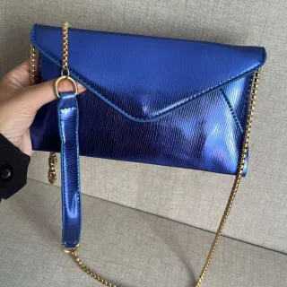 Bolsa de Festa Metalizada Feminina Envelope com Alça de Corrente - tamanho maior prata