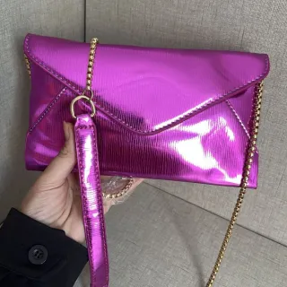 Bolsa de Festa Metalizada Feminina Envelope com Alça de Corrente - tamanho maior prata
