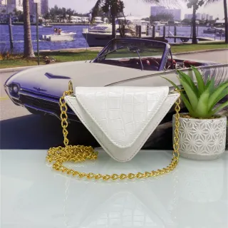 Bolsa de festa em couro envernizado com brilho glitter - Dourado