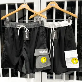 Bolsos Elastano Tac Tel Skate Bermuda Masculina Smile Ripfire Cargo 3 - Preto c/ Branco