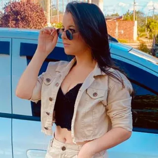 Jaqueta feminina cropped jeans bege/preta/azul - Jeans Preta