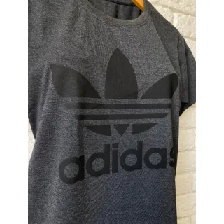 T-shirt feminina Addiddas - Camiseta Feminina - Off