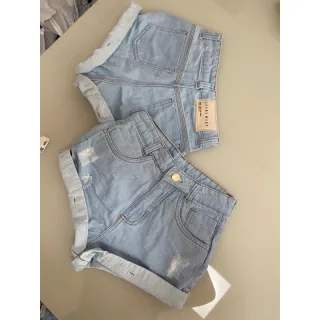 Short jeans desfiado mom - Raryel - Jeans rasgadinho