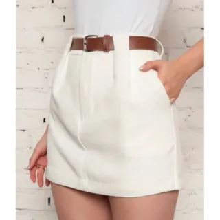 Saia Tendência de Alfaiataria Curta com Cinto de Couro - FUSCIA