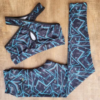 Conjunto Fitness Feminino Calça e Top para Academia - Estampa 04