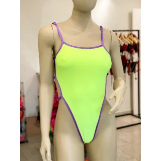 Moda praia: Maiô Body Mel Maia Cavado - Cores neon, azul, verde e rosa - Azul e Branco