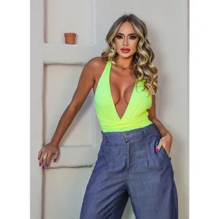 Maiô Cavado Decotado com Bojo - Body Feminino - Rosa neon