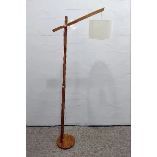 Cúpula em madeira para luminária articulada de chão - Único