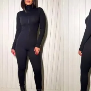 Macacão Longo Feminino Canelado Ziper Moda Gringa Balada - Raryel - Preto