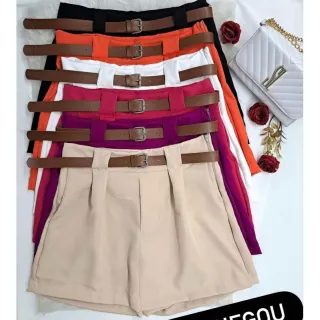 Saia Tendência de Alfaiataria Curta com Cinto de Couro - FUSCIA