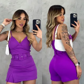 Verão Despojado: Macaquinho Curto de Alcinha com Short Saia e Cinto - Vermelho