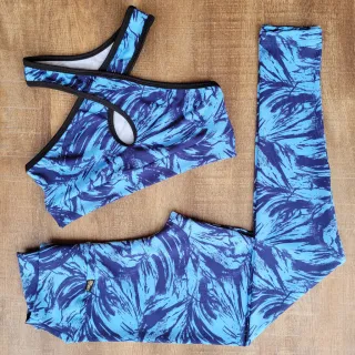 Conjunto Fitness Feminino Calça e Top para Academia - Estampa 04