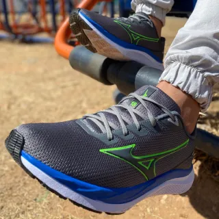 Leve e Confortável Tênis Esportivo Masculino 2023 para Academia e Caminhada - Cinza