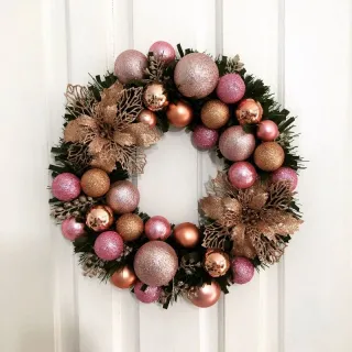 Bolinhas e Flores: Guirlanda Natalina - Rosa